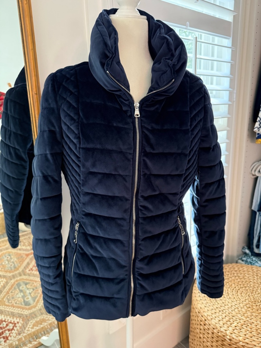 Quilted Velvet Puffer Jacket - Navy